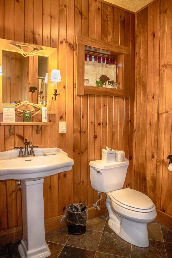 Finger Lakes Lodging Skaneateles Bagian luar foto