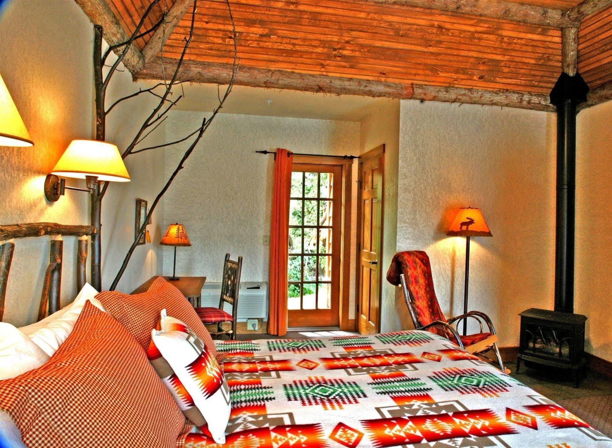 Finger Lakes Lodging Skaneateles Bagian luar foto